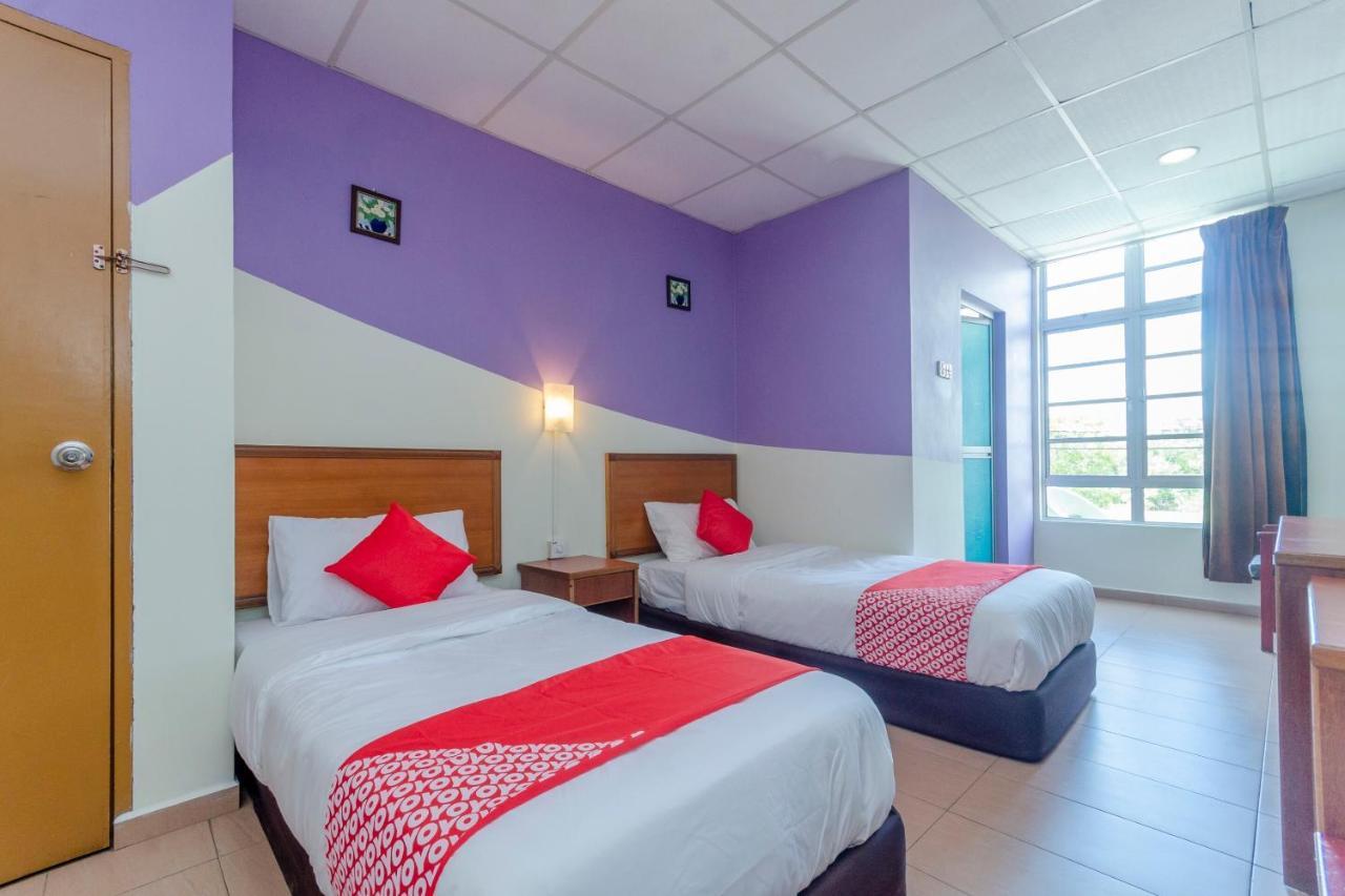 Hotel Oyo 702 D View à Mersing Extérieur photo