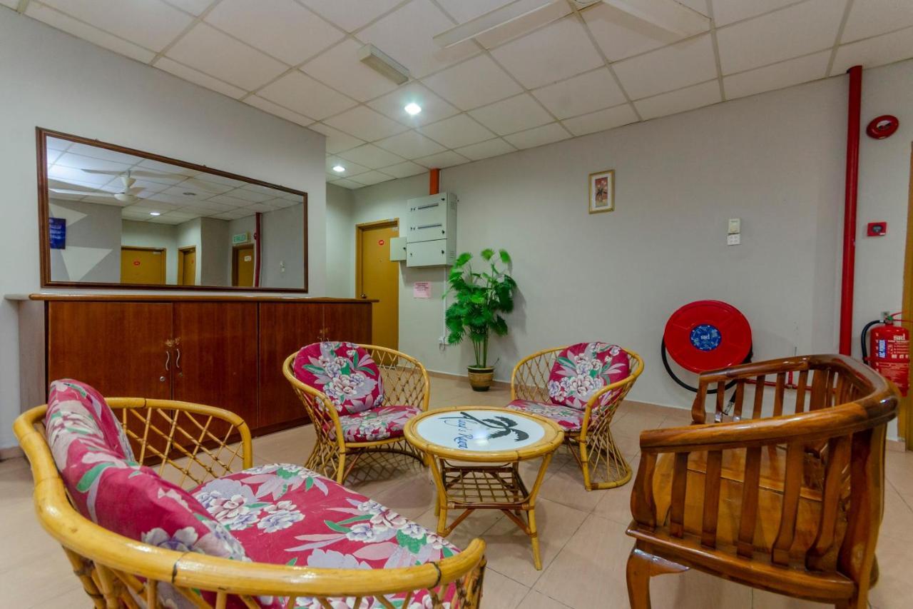 Hotel Oyo 702 D View à Mersing Extérieur photo