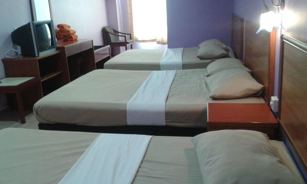Hotel Oyo 702 D View à Mersing Extérieur photo