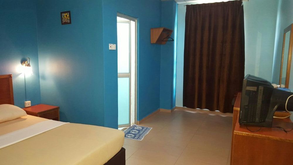 Hotel Oyo 702 D View à Mersing Extérieur photo