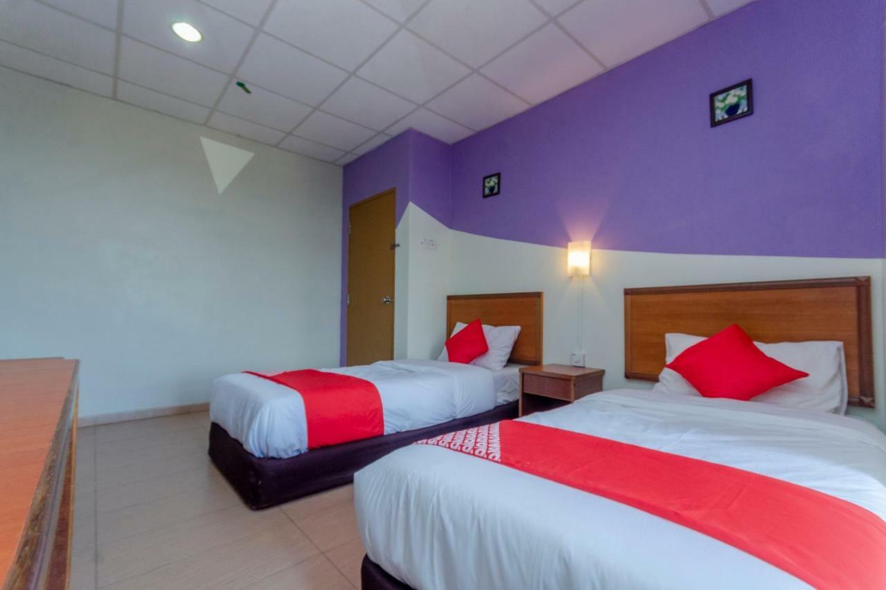 Hotel Oyo 702 D View à Mersing Extérieur photo