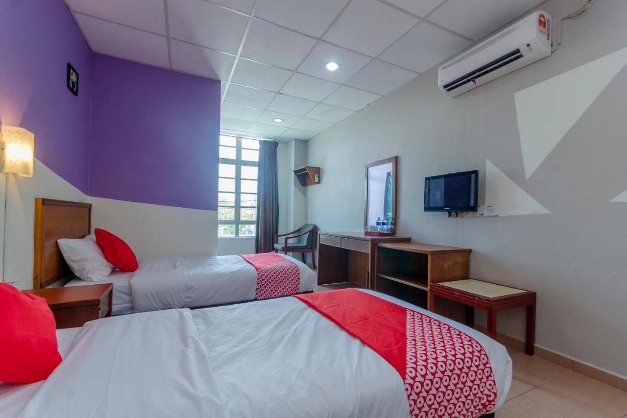 Hotel Oyo 702 D View à Mersing Extérieur photo