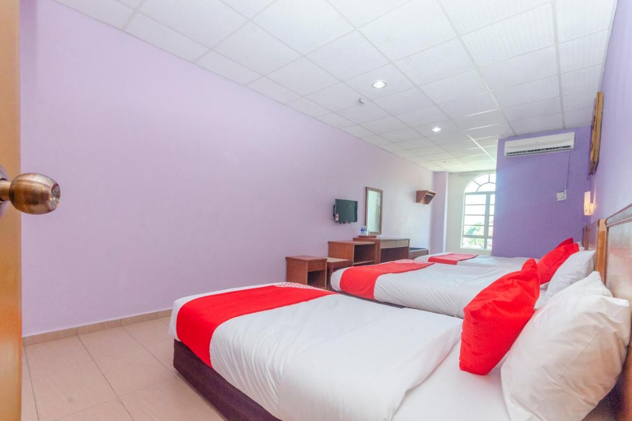 Hotel Oyo 702 D View à Mersing Extérieur photo
